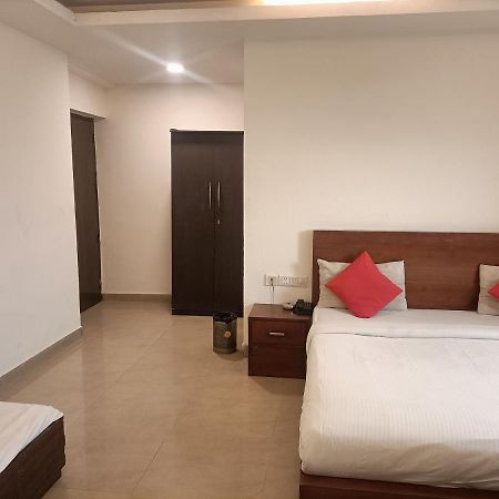 Hotel Star Light นิวเดลี ภายนอก รูปภาพ